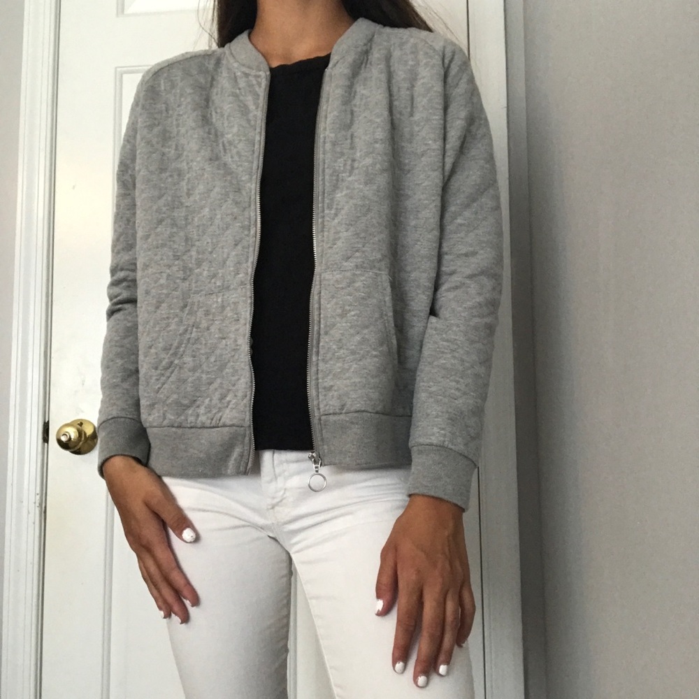 Gray Zip up casual sweater